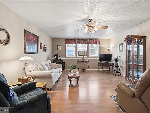 5th image of 175 Clark Rd