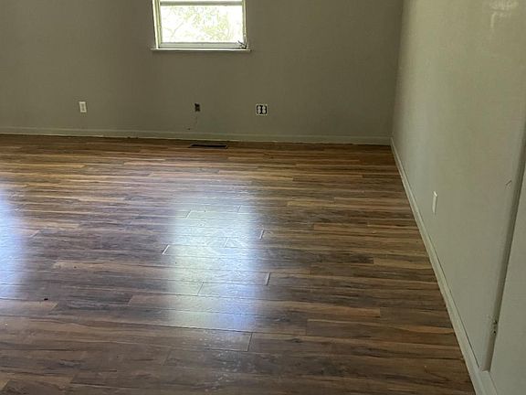 5th image of 2920 Mock Dr
