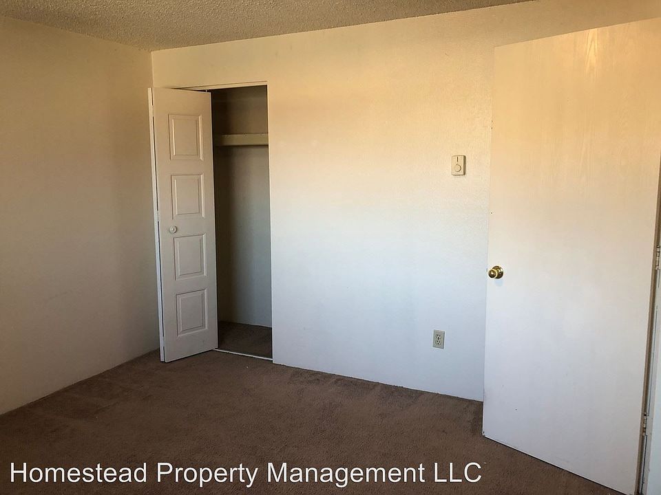 2nd image of 1630 Monmouth St APT 19