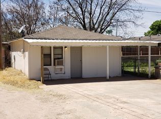 805 1/2 W 18th St, Portales, NM 88130