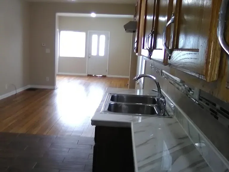 1025 May St — Photo 13