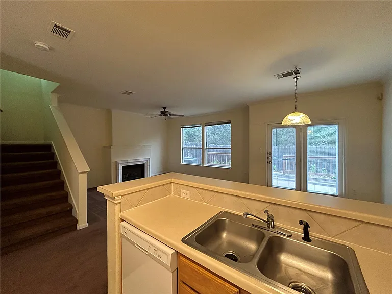4620 W William Cannon Dr #5 — Photo 9