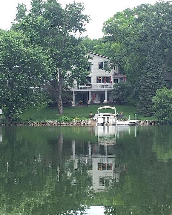 Easy access to the lake