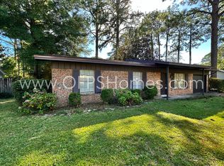 802 Meadow Ln, Fort Walton Beach, FL 32547