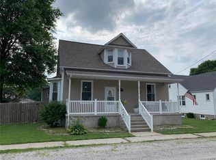 107 N 2nd St, New Baden, IL