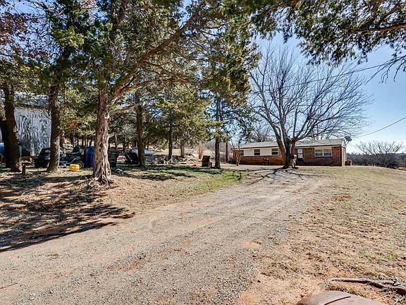 2nd image of 29855 Mounds Rd