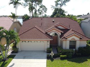 702 Lambton Ln, Naples, FL 34104