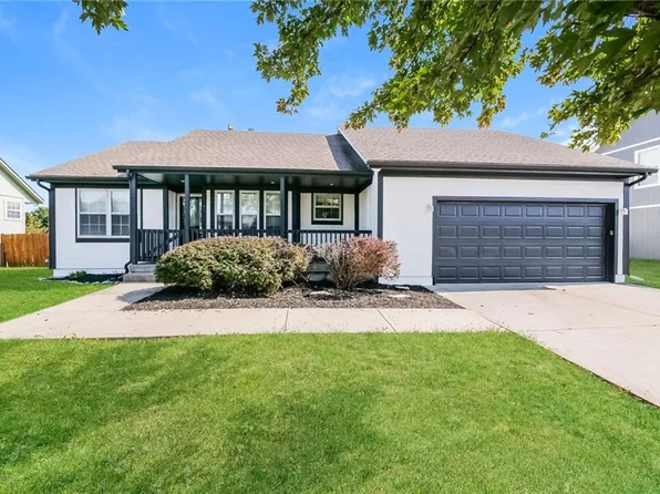 1303 S Huntington Dr, Greenwood, MO 64034