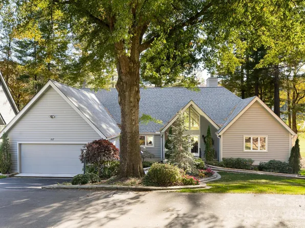 167 Winding Meadows Dr, Flat Rock, NC 28731