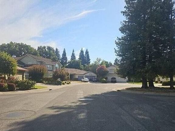 5th image of 1078 La Fleur Way
