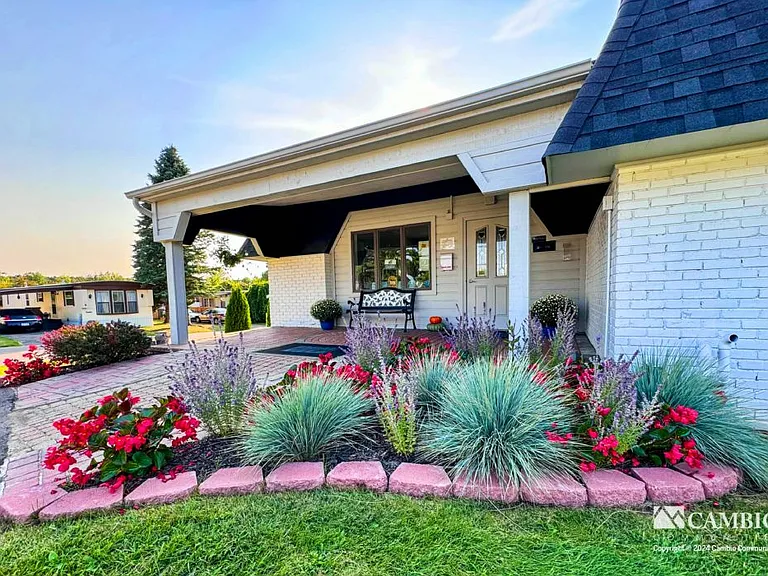 Ideal Villa — Photo 3