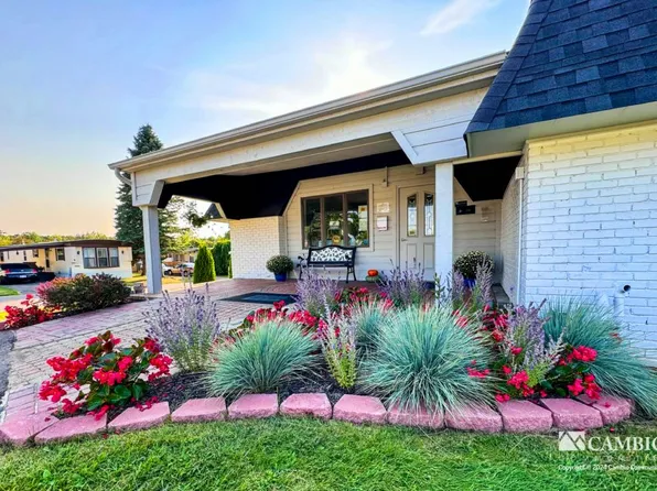 Ideal Villa, 3660 S Lapeer Rd, Metamora, MI 48455