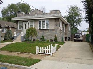 210 Laurel Ave, Woodlynne, NJ 08107
