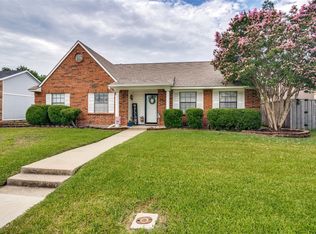 8406 Chesham Dr, Rowlett, TX 75088