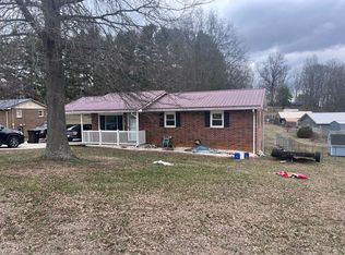 328 Nelson Ave, Piney Flats, TN 37686