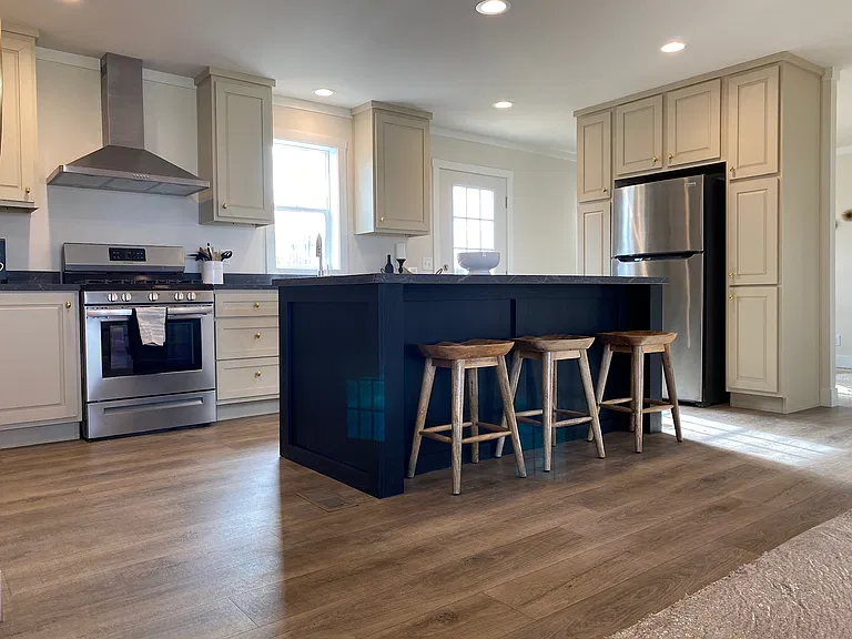 Newburg Meadows — Photo 45