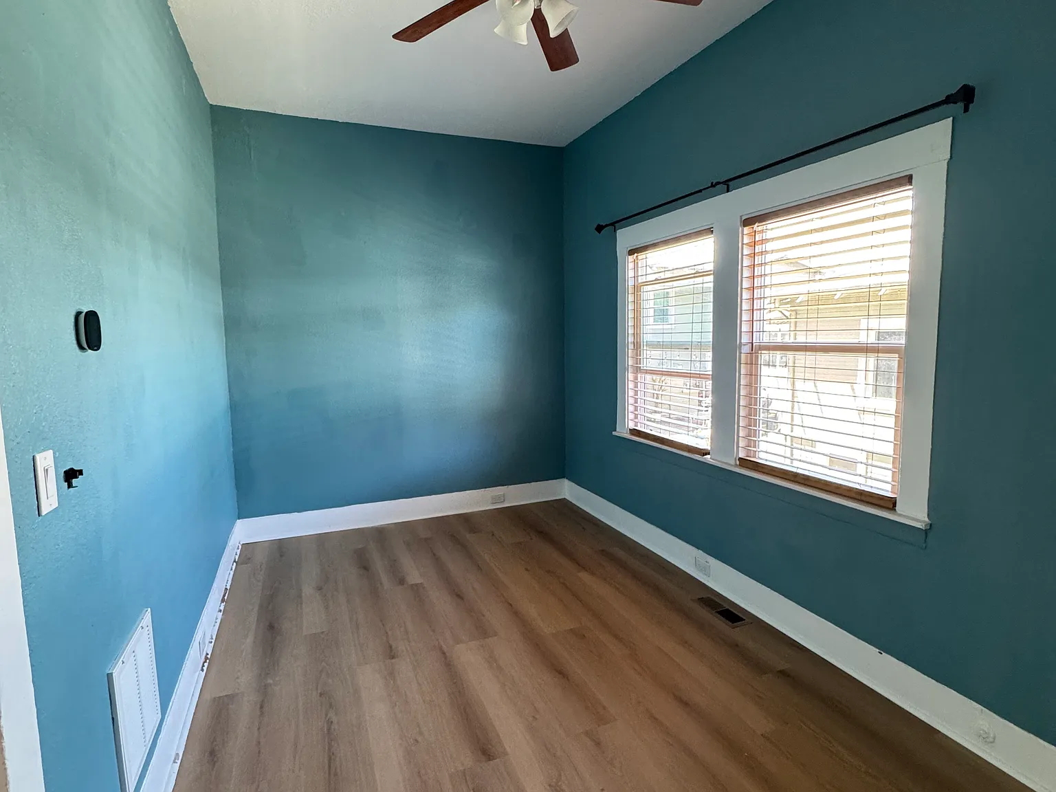2 bed, 1000 sqft, $3,500 — Photo 4