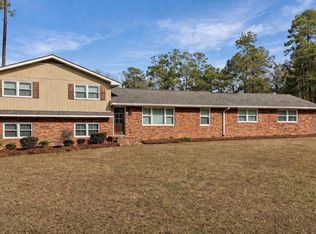 1211 W Roanoke Drive Ext, Fitzgerald, GA 31750