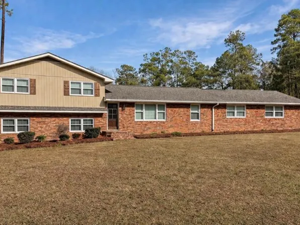 1211 W Roanoke Drive Ext, Fitzgerald, GA 31750