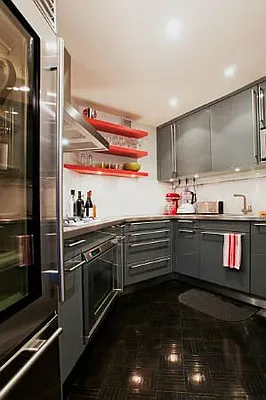 Sold by Level Group | media 18