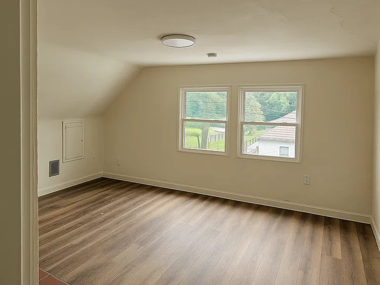 29 Oakwood Rd #7 — Photo 3