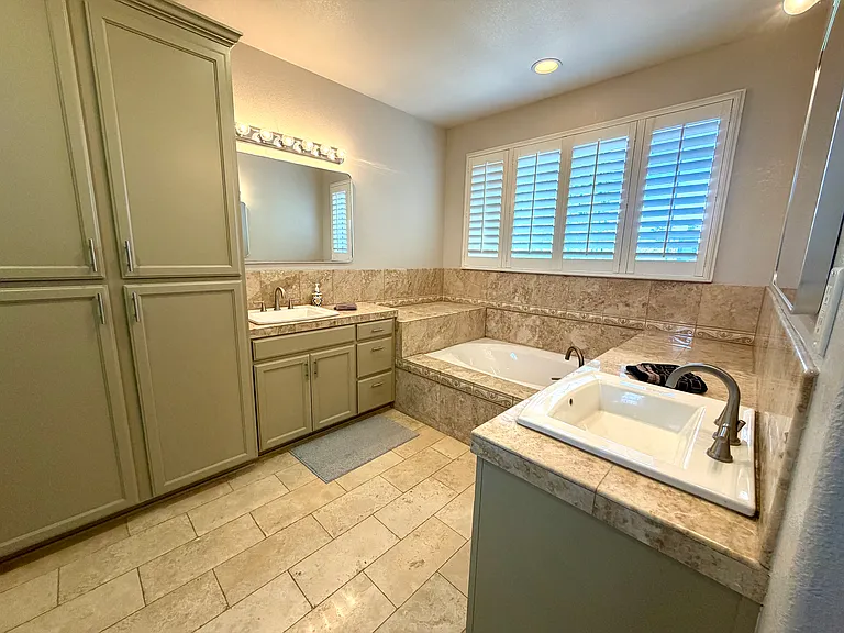 5205 Skyler Ct — Photo 47