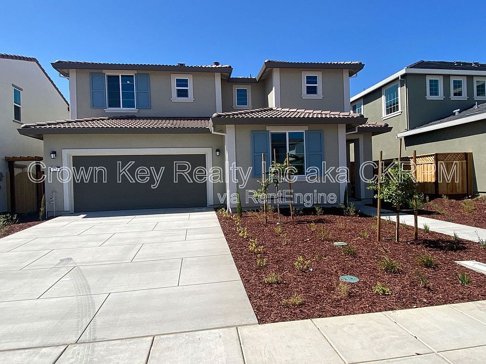 1st image of 120 W Adriana Dr