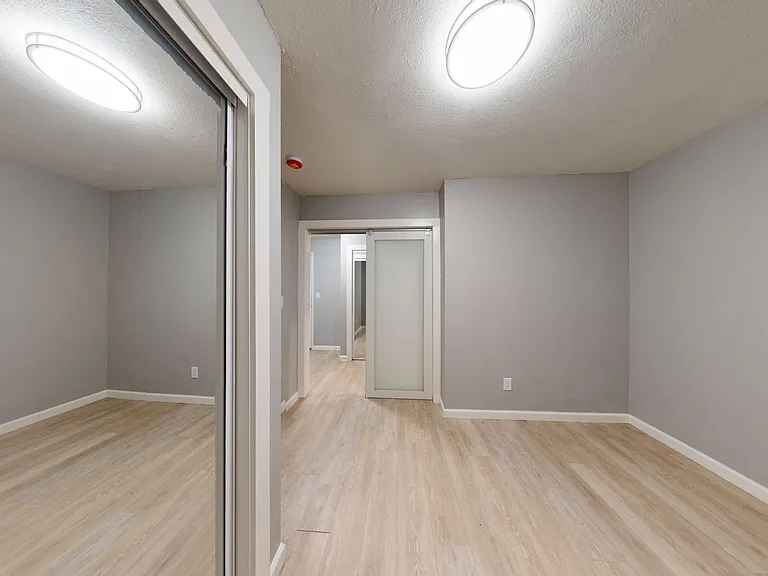 351 Lester Ave — Photo 30