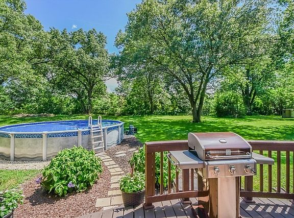 3rd image of 24735 W Fair Oaks Dr