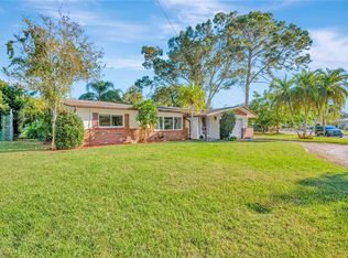 1037 Idlewild Dr N, Dunedin, FL 34698