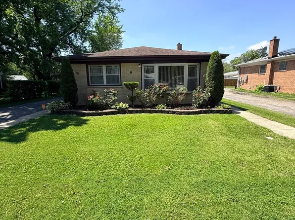15646 Church Dr, South Holland, IL 60473