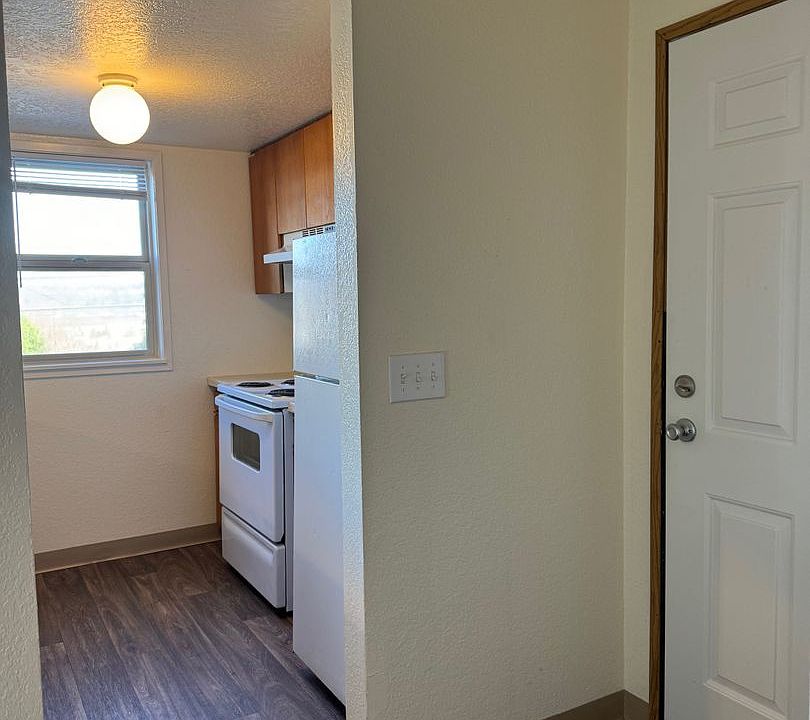 Evergreen Residences 707 Hawthorne St Everett WA Zillow