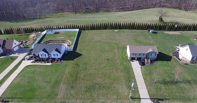 1st image of 200 Sunnyfield Dr