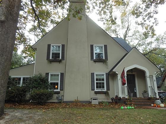 1st image of 320 Laurel Oak St