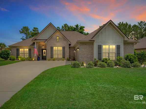 407 Roosa Ave, Gulf Shores, AL 36542