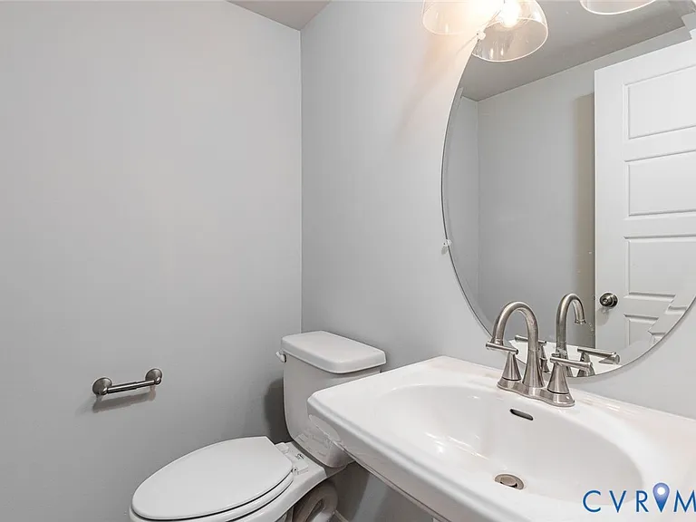 1529 Porter St #A — Photo 13