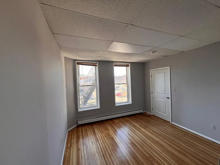74 Market St #2 — Photo 4