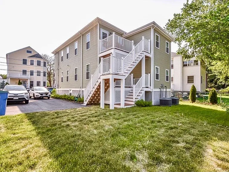 34 Wilson Ave — Photo 16