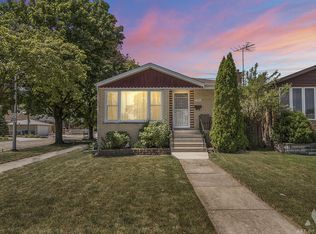 7758 Meade Ave, Burbank, IL