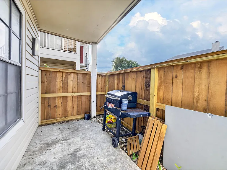 2750 Holly Hall St #1706 — Photo 24