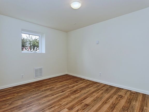 4th image of 5045 37th Ave S #1