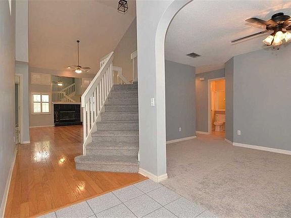 3rd image of 12683 Lakebrook Dr