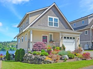 1216 Targett Beach Ln, Bremerton, WA 98337