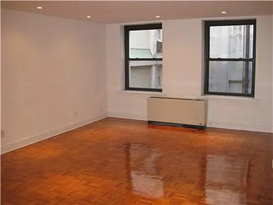 Rented by Royalton Realty | media 103