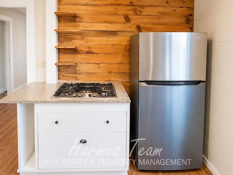 835 N Union Blvd #3 — Photo 10