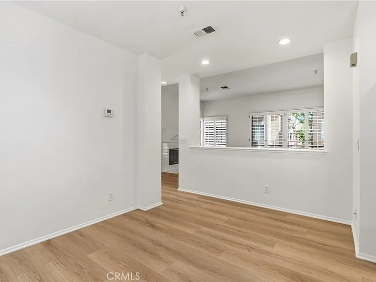 14075 Lemoli Ave — Photo 7