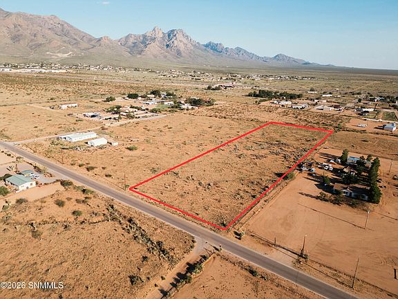 2nd image of Corona Rd