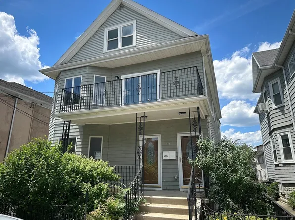 111 Hillsdale Rd #1, Somerville, MA 02144