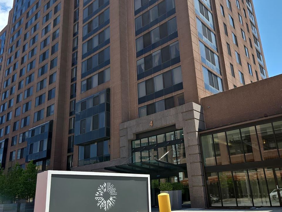 1st image of 4 Martine Avenue #1501