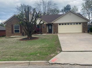 2016 Broken Hill Dr, Van Buren, AR 72956